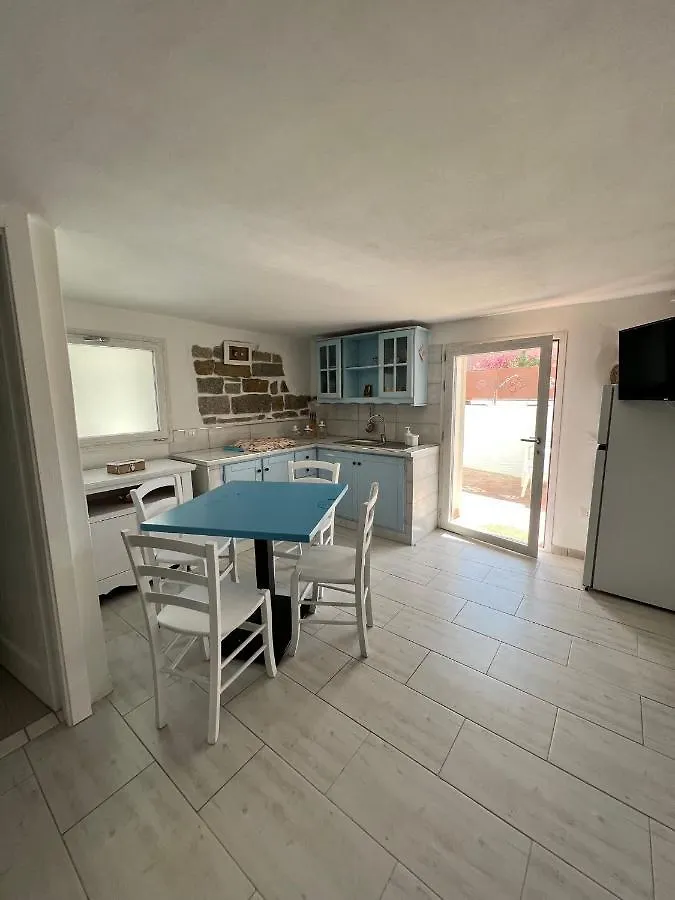 Rooms Appartaments Da Fede Capo Testa 0*,  Italy